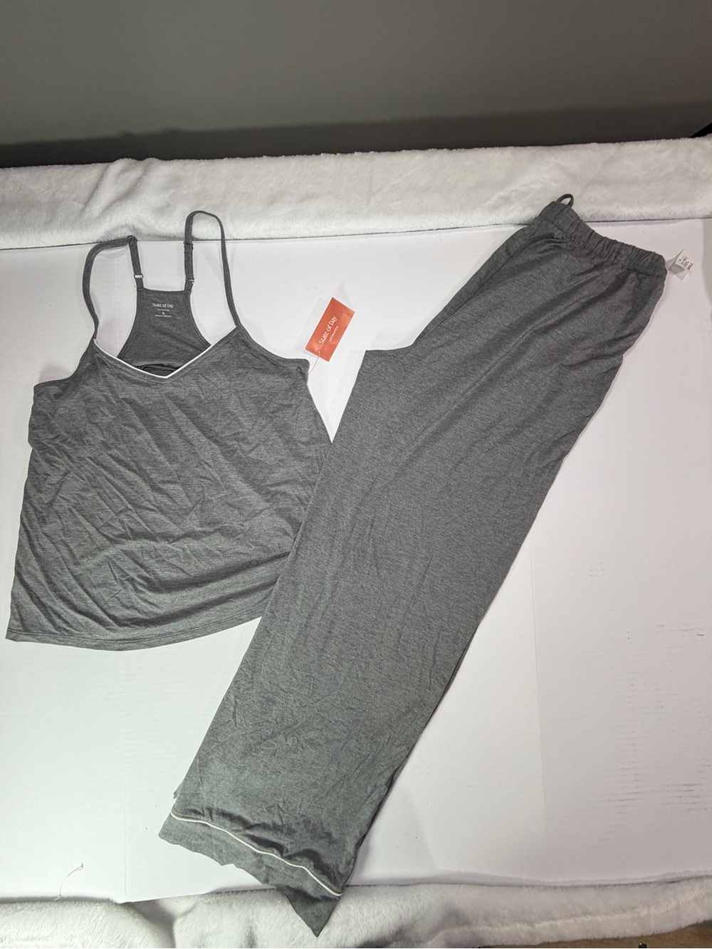 Women's Gray Pajama Tank & Lounge Pants Set